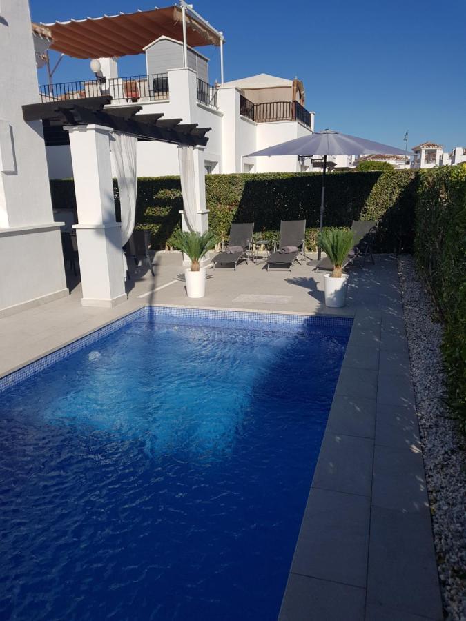 Villa Mit Privatem Pool, Zentrumsnah Roldan Exterior photo
